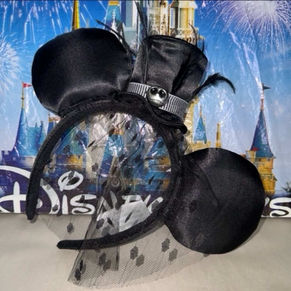 Disney parks Jack Skellington top hat & veil Minnie Mouse ears